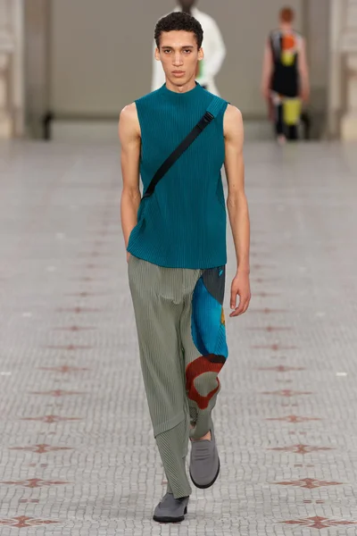 Look 31